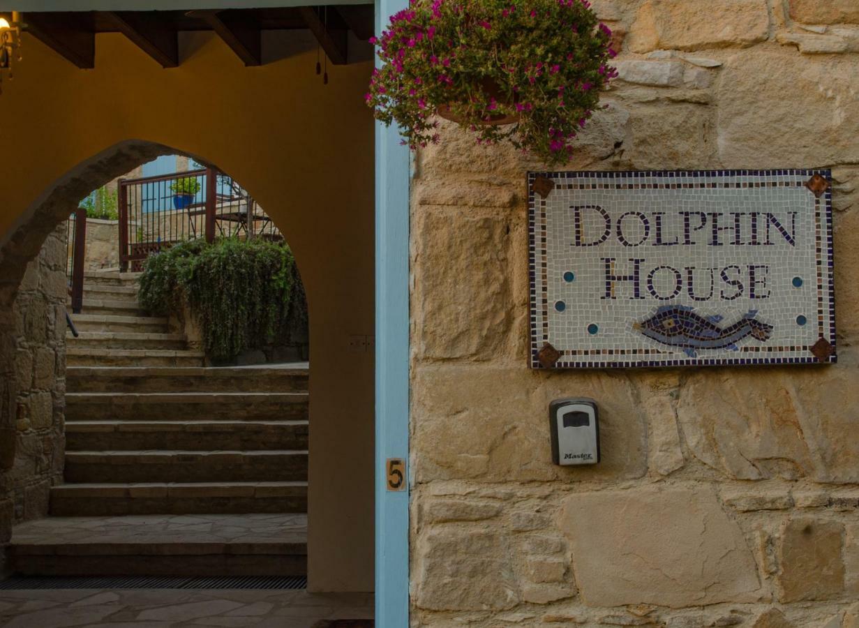 Dolphin Guest House And Studios Tokhni Buitenkant foto